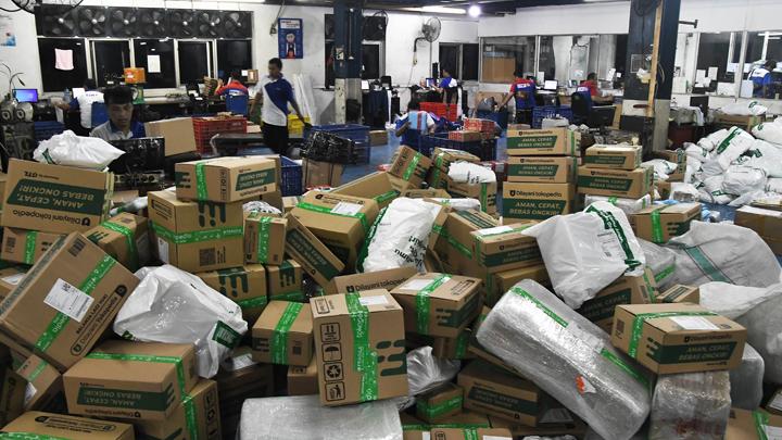 The Rush of Goods Package Delivery Ahead of Eid Mubarak